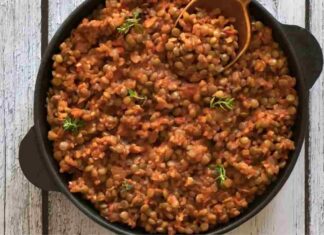 Lenticchie rosse al pomodoro, l'ideale per un pranzo veloce - RicettaSprint