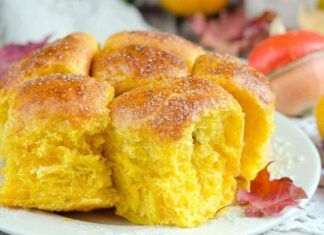 Pan brioche al mandarino, frullino tutto e impasti velocemente, appena sfornato con burro e marmellata è pazzesco!