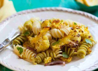 Pasta al cavolfiore in padella croccante e piccante pronta in 10 minuti