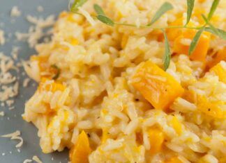 Risotto formaggio e zucca, profumato, cremoso da far venire l'acquolina in bocca a tutti