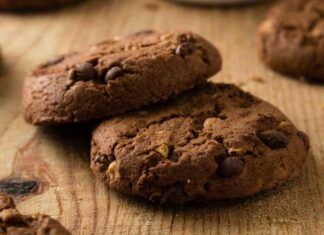 Mia figlia celiaca, io intollerante al lattosio, ma mangiamo biscotti al cioccolato tutti i giorni, basta farli così!