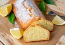 Pochi ingredienti, un frullatore e in 3 minuti ti faccio preparare il plumcake più soffice del web!