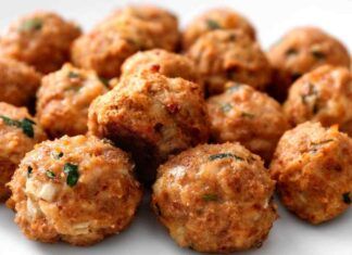 Polpette con funghi e provola: la carne la metto ma così sono eccezionali, le hai mai fatte? Sono la mia passione!