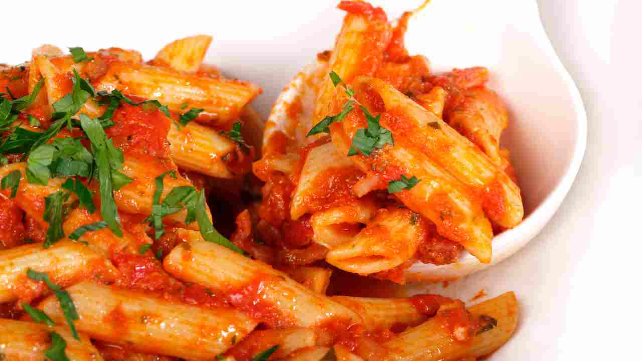 Alla marinara puoi fare anche le pennette, se le litigano a pranzo i miei ragazzi, piatto doppio per tutti oggi