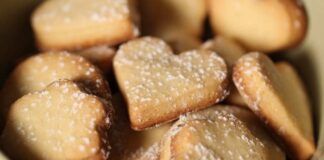 Biscotti senza burro alla vaniglia: un solo impasto e accontento tutti, digeribili per me, senza glutine per mia figlia!