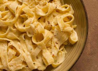 Fettuccine risottate al lardo di Colonnata con cacio e pepe