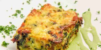 Lasagna di zucchine salsicce e provola