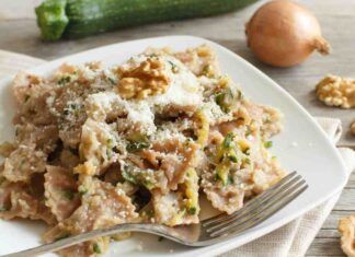 Pasta con zucchine panna e noci Ricettasprint