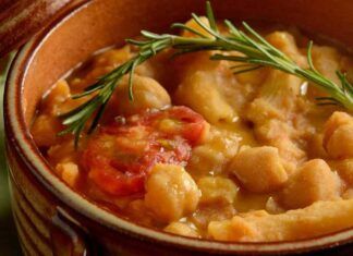 Pasta e ceci con le patate