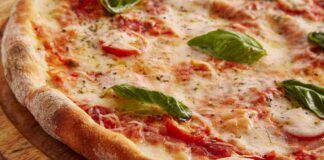 Pizza morbida e senza farina, pensi sia un sogno? Altro che utopia, io la preparo anche due volte la settimana! - RicettaSprint