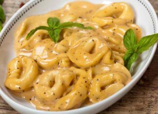 Tortellini gorgonzola e pomodoro