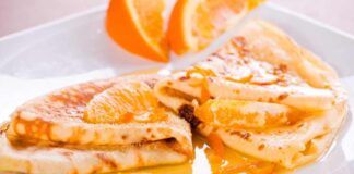 Fai il pieno di vitamina C stamattina: le crepes più salutari del web, sono con l'arancia al posto del latte, solo 60 kcal!