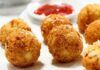 Polpette di patate e pane, nascondono un irresistibile ripieno filante!