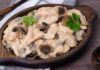 Non le solite scaloppine, queste le faccio con il vino e i funghi, che sughetto favoloso viene fuori dal bis obbligatorio!