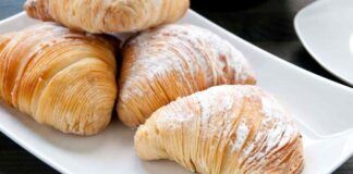 Se a merenda ti vuoi consolare, queste calde sfogliatelle di pasta fillo devi preparare, non le comprerai più in pasticceria!