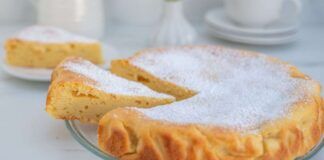 Torta ricotta e pere, magica in tutto e per tutto, una simil cheesecake dietetica che si fa senza bilancia!