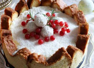 Charlotte di pandoro al cocco a Natale Ricettasprint