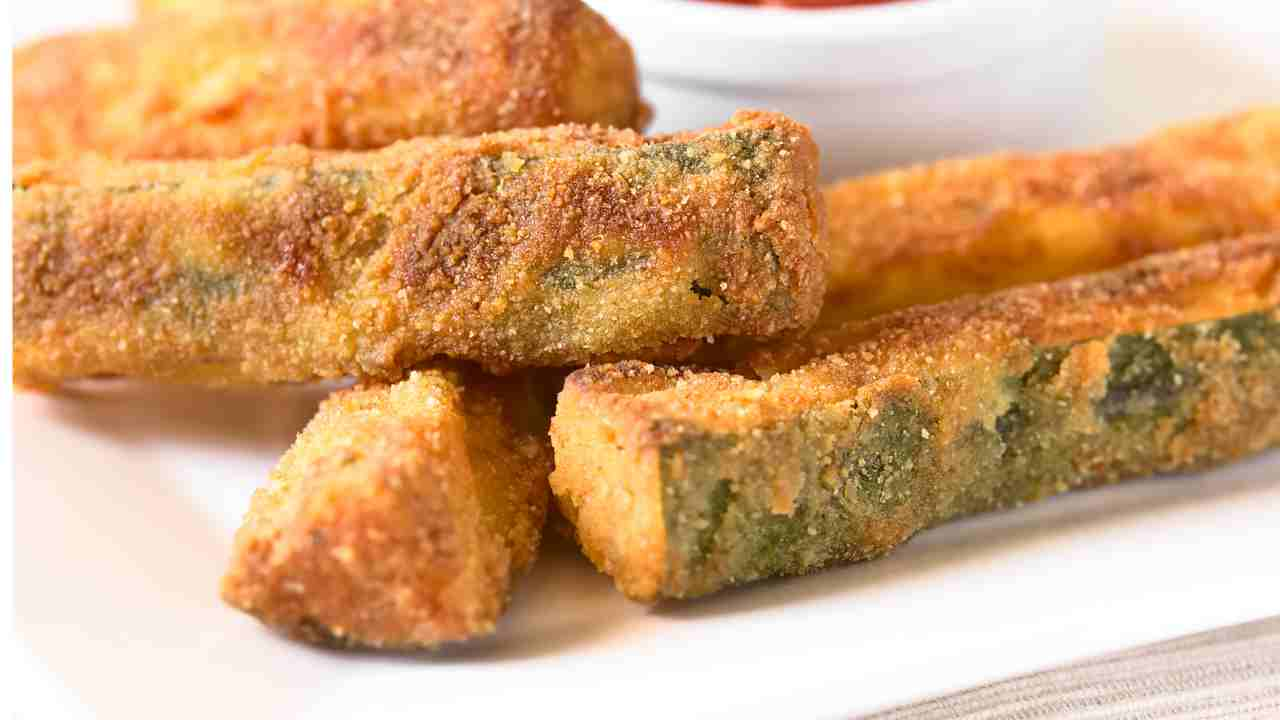 Zucchine impanate e cotte in friggitrice ad aria