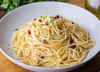 Aglio olio e peperoncino - RicettaSprint