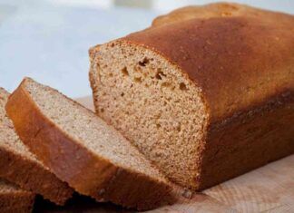 Plumcake albumi e noci