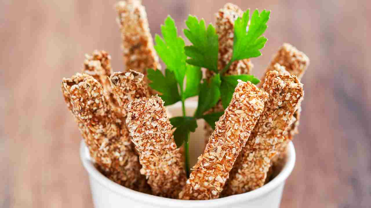 Solo 45kcal per questi stick o bastoncini, ti occorrono solo 2 ingredienti e hai fatto lo snack dietetico top