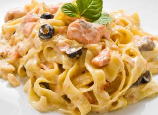 Pasta cremosa al salmone - RicettaSprint